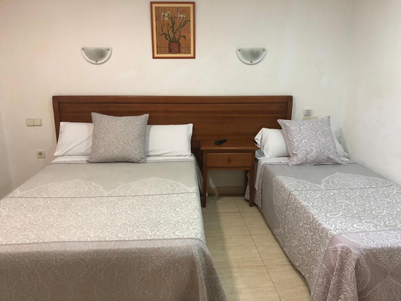 Olías del Rey Hostal 82 מראה חיצוני תמונה